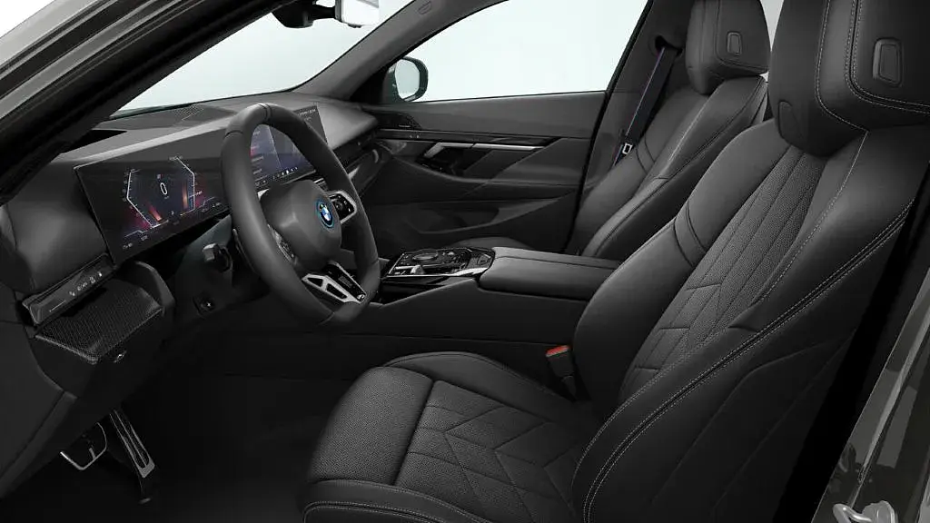 Bild 4 - BMW i5 eDrive40