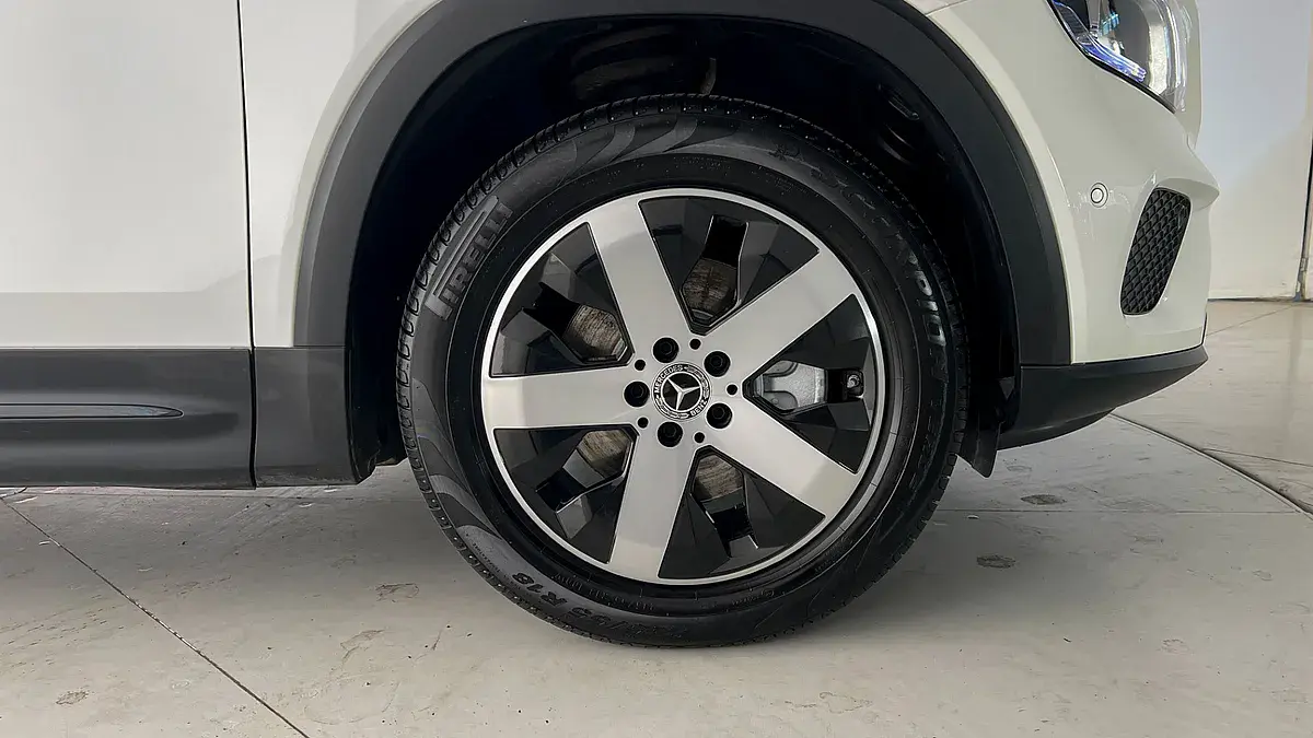 Bild 7 - Mercedes GLB 200d 4MATIC