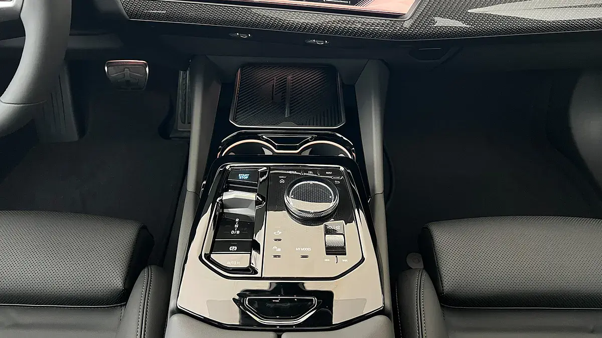 Bild 21 - BMW i5 xDrive40