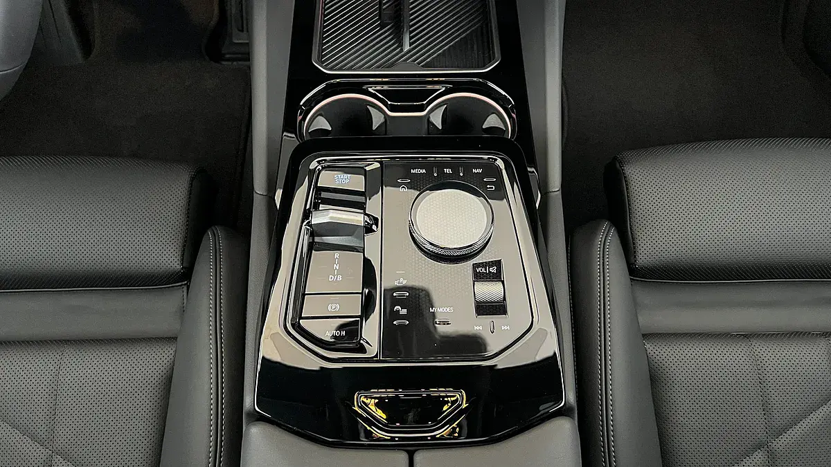 Bild 12 - BMW i5 xDrive40