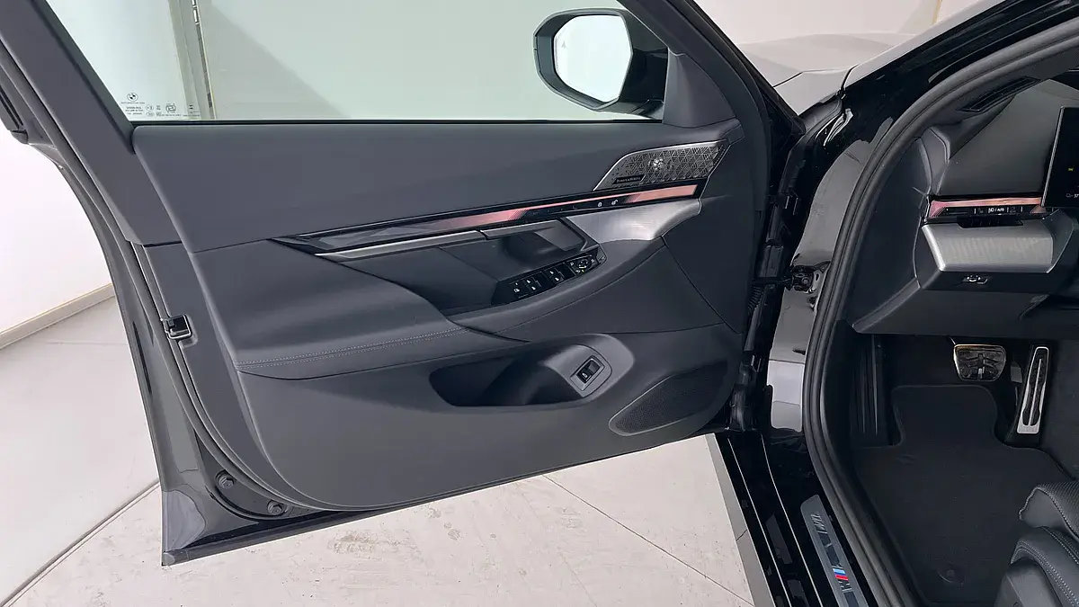 Bild 9 - BMW i5 eDrive40