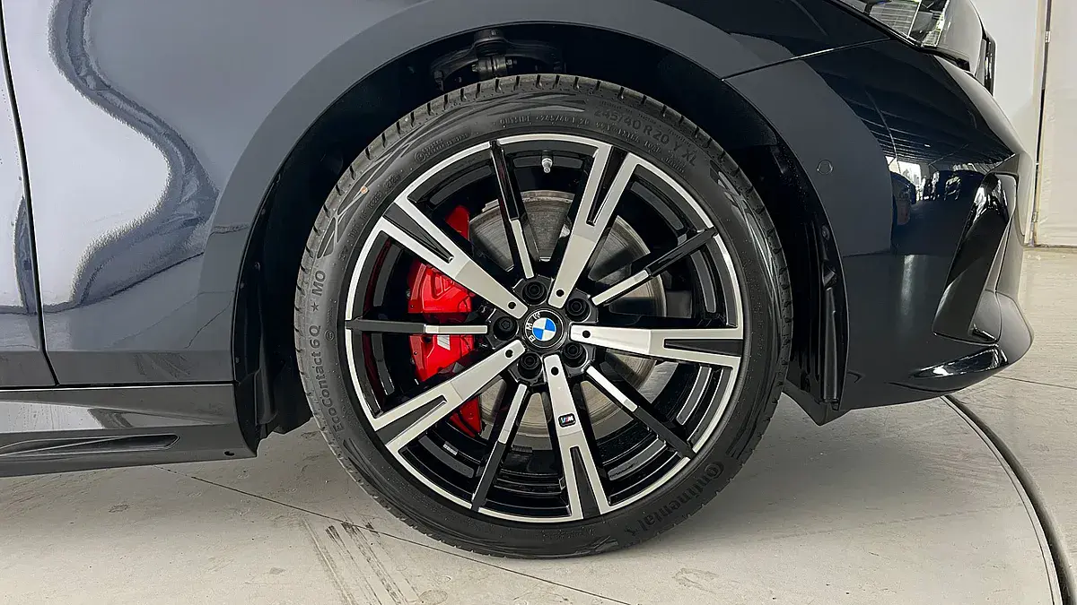 Bild 8 - BMW i5 xDrive40