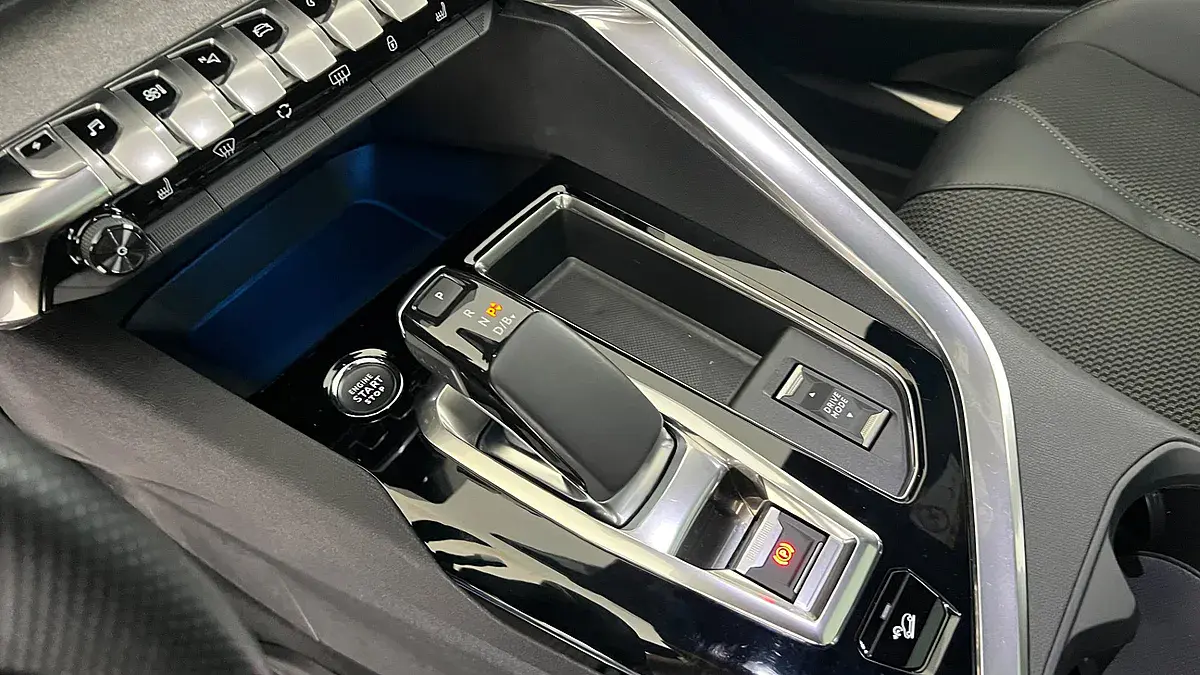 Bild 13 - Peugeot 3008 Hybrid 300 e-EAT8 GT