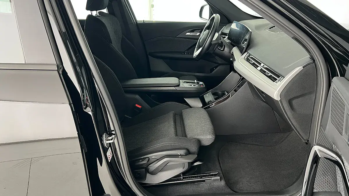 Bild 6 - BMW iX1 xDrive30