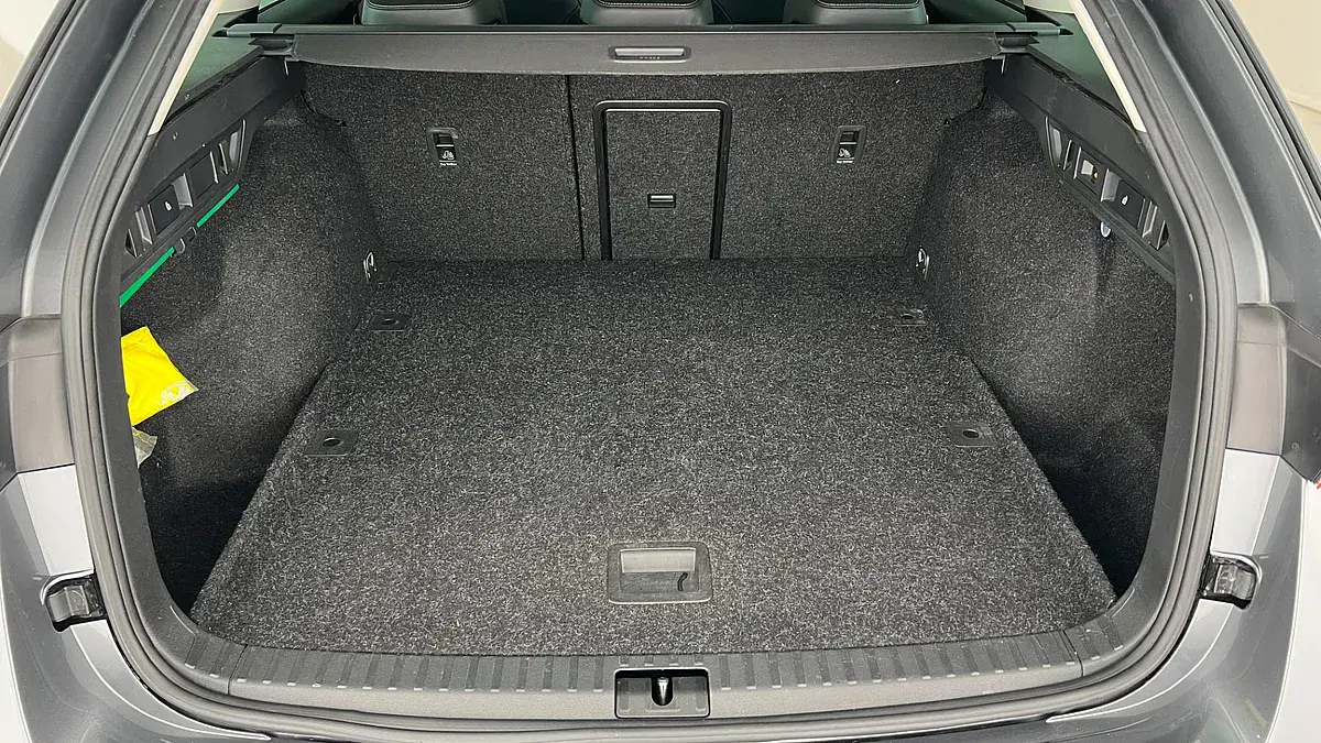 Bild 8 - Skoda Octavia Combi 2,0 TDI Style DSG