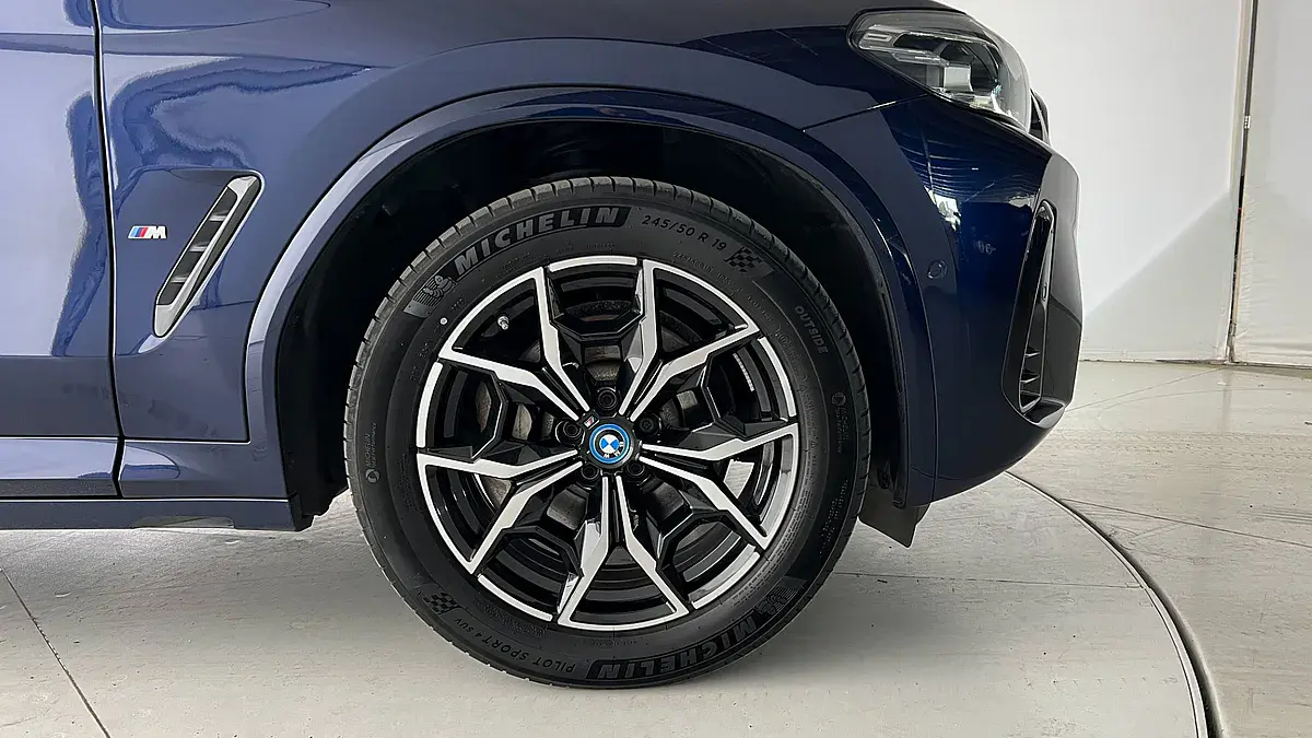 Bild 8 - BMW X3 xDrive30e