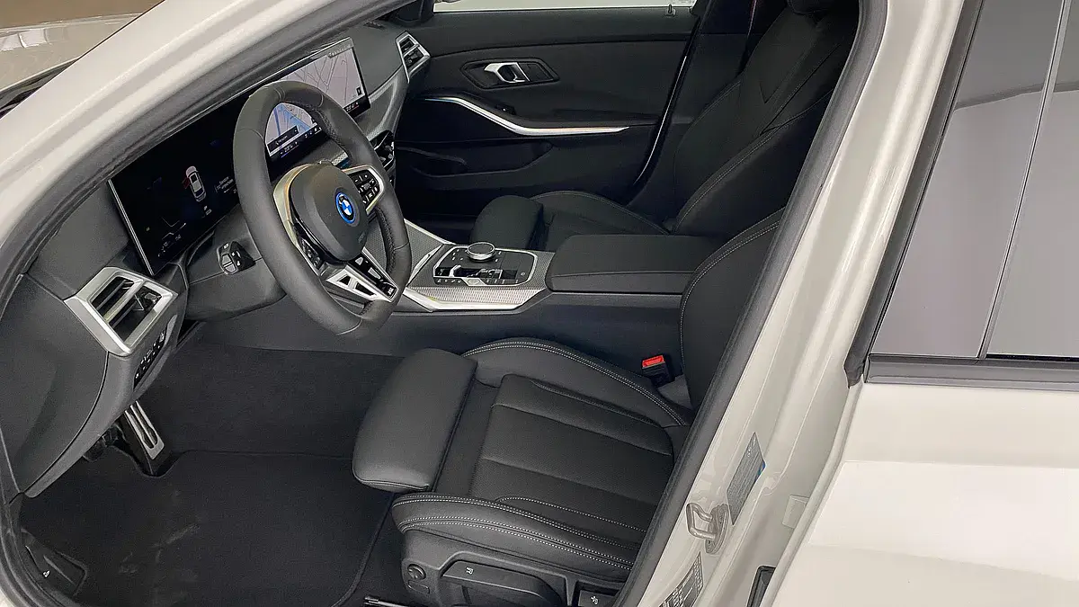 Bild 14 - BMW 330e xDrive