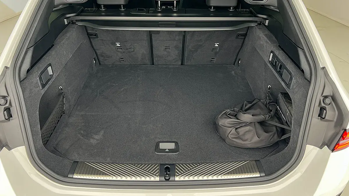 Bild 9 - BMW i5 xDrive40