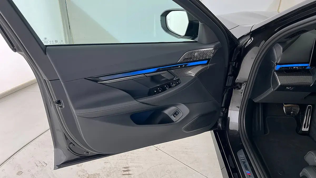 Bild 6 - BMW i5 xDrive40