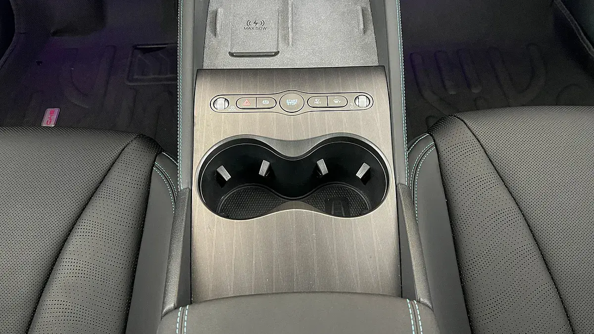 Bild 11 - BYD Seal 6 DM-i Comfort Ö-Paket
