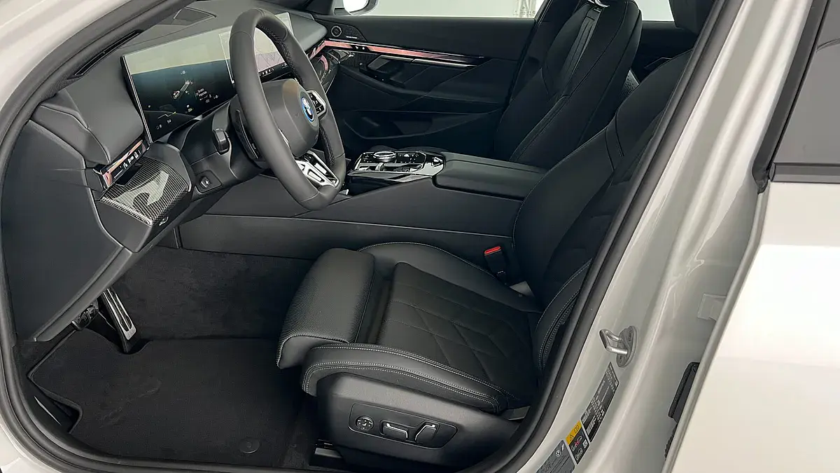 Bild 14 - BMW i5 xDrive40
