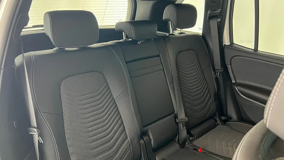 Bild 6 - Mercedes GLB 200d 4MATIC