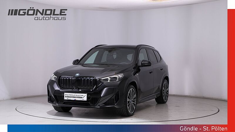 BMW iX1 xDrive30