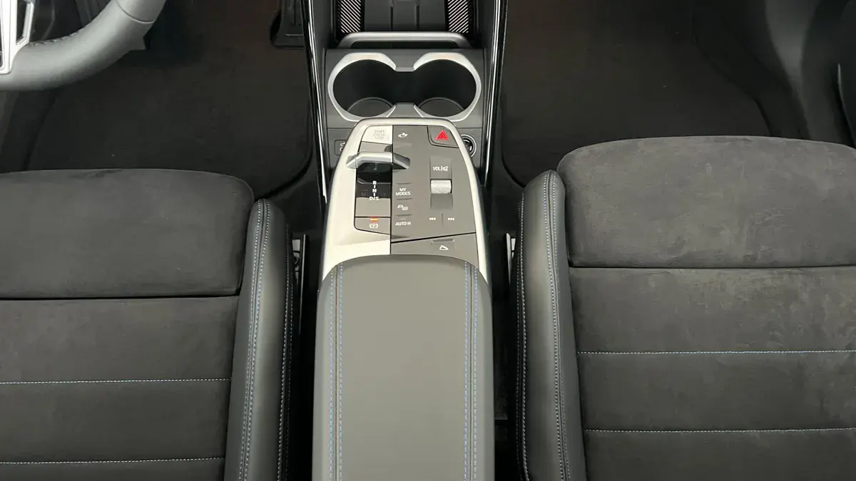 Bild 15 - BMW X1 xDrive25e