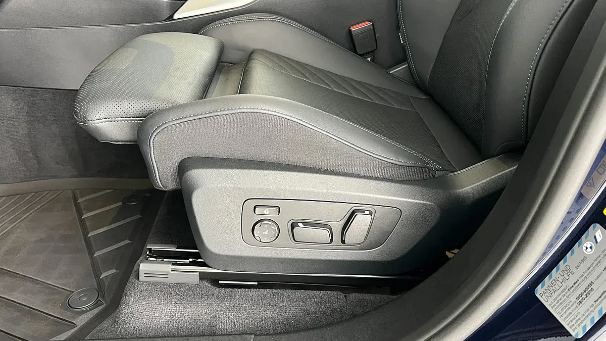 Bild 14 - BMW X3 xDrive30e