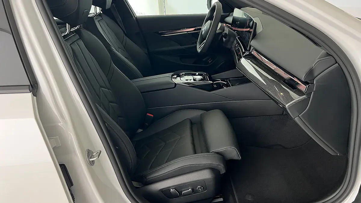 Bild 5 - BMW i5 xDrive40