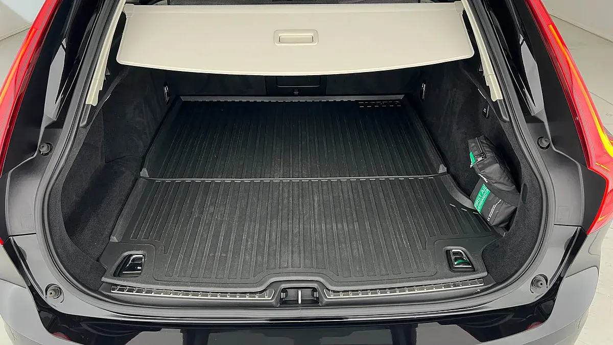 Bild 8 - Volvo V90 Cross Country Pro D4 AWD Geartronic