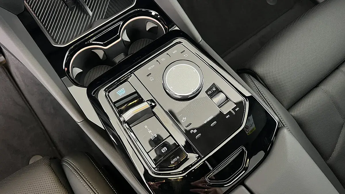 Bild 15 - BMW i5 xDrive40