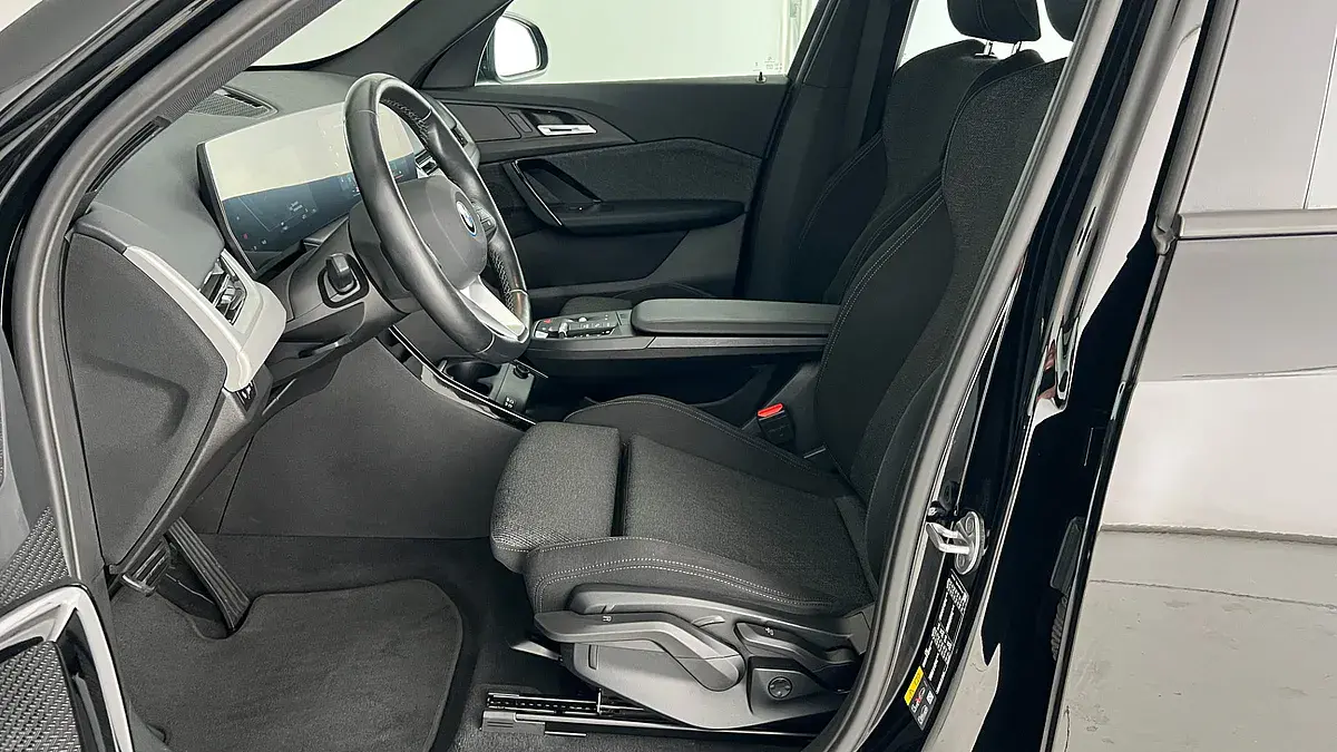 Bild 13 - BMW iX1 xDrive30