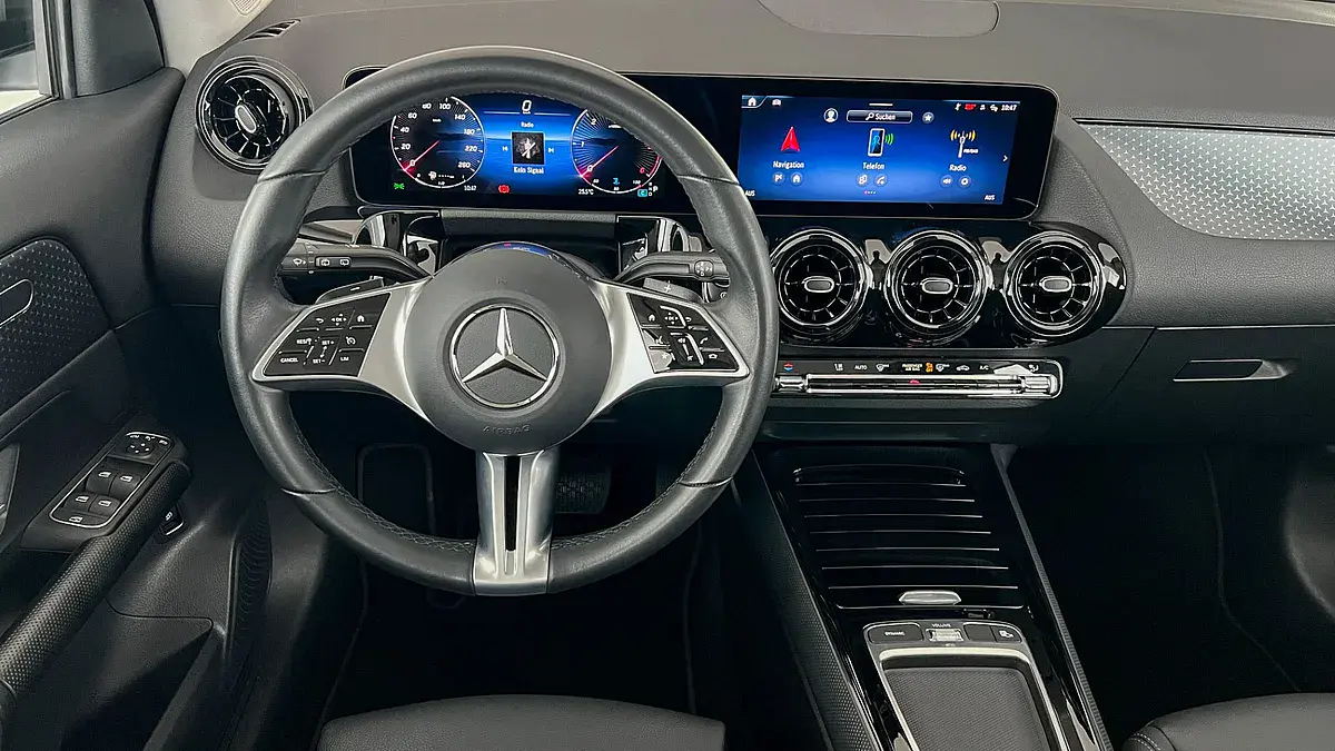 Bild 11 - Mercedes GLA 200d 4MATIC Ö-Edition