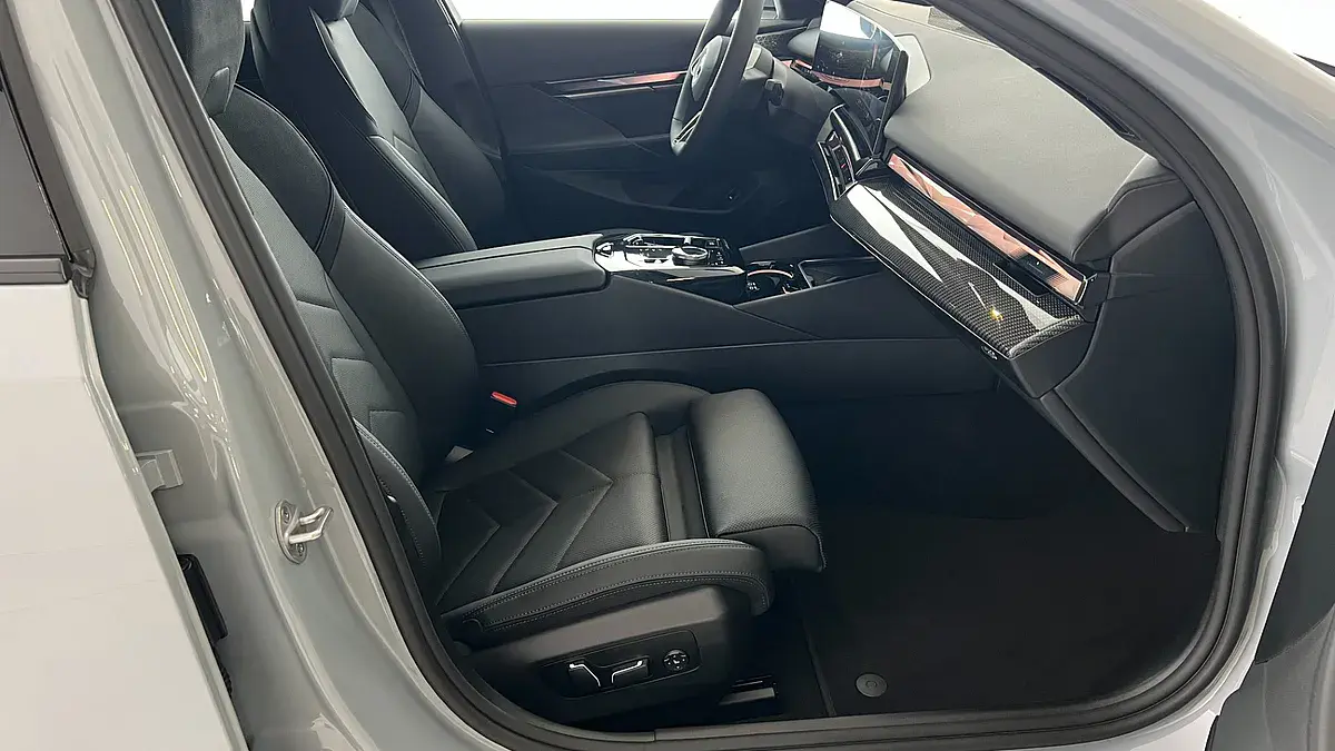 Bild 5 - BMW i5 xDrive40