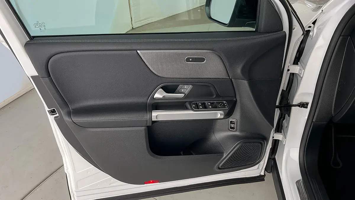 Bild 14 - Mercedes GLB 200d 4MATIC