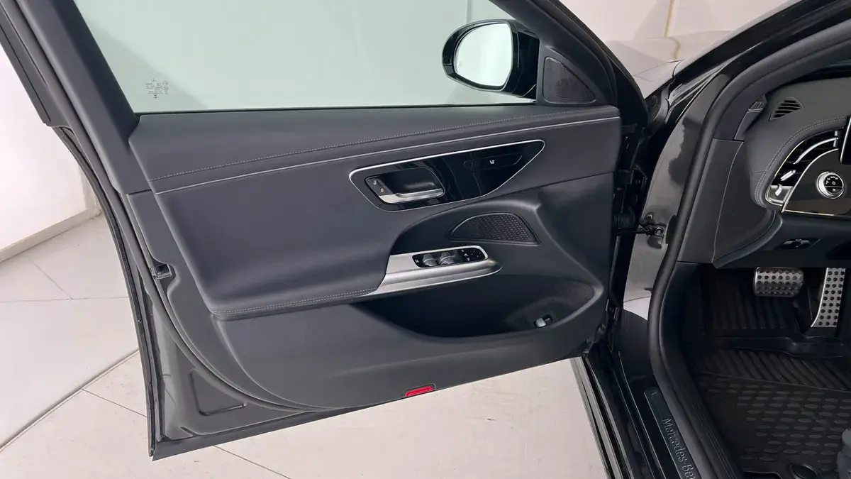 Bild 10 - Mercedes E 300de 4MATIC Ö-Paket