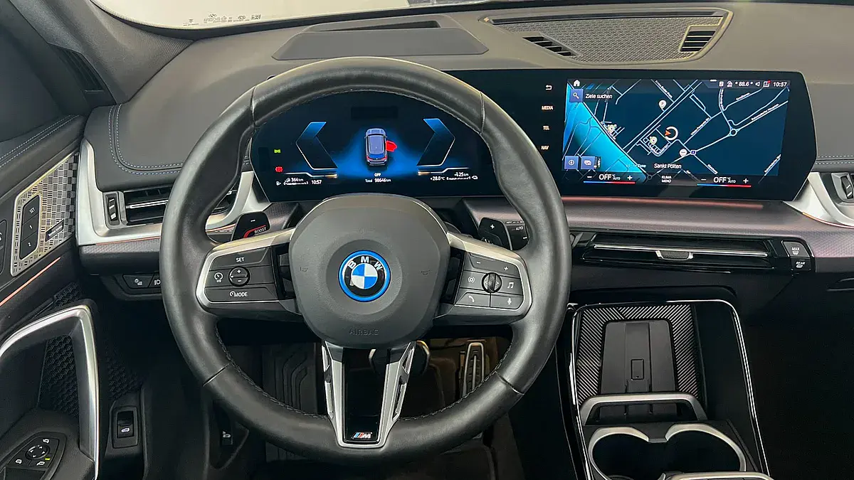Bild 13 - BMW X1 xDrive30e