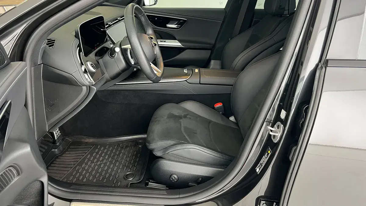 Bild 11 - Mercedes E 300de 4MATIC Ö-Paket