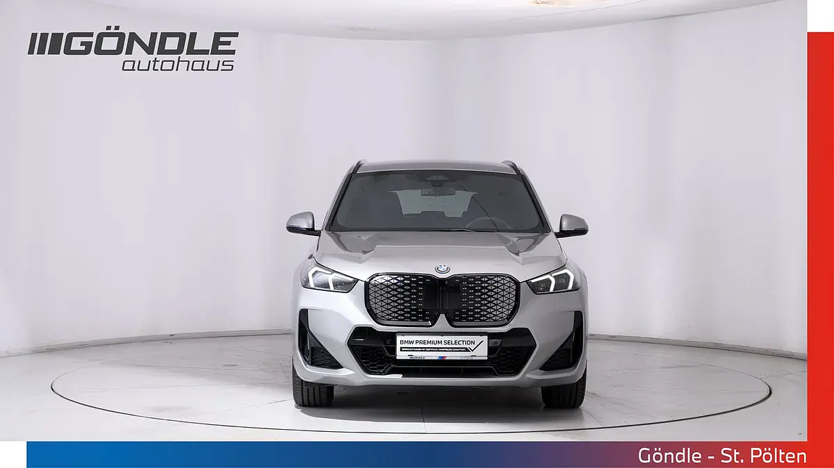 Bild 2 - BMW iX1 xDrive30