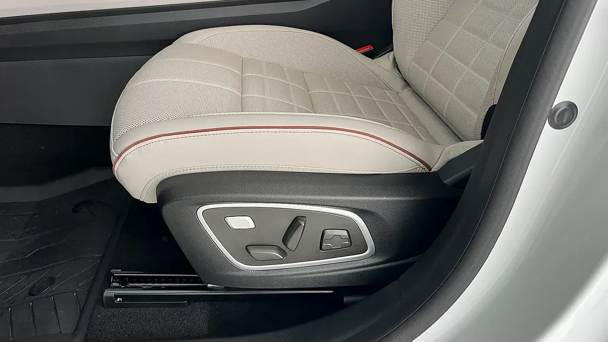 Bild 13 - Renault Espace E-Tech Full Hybrid 200 Iconic
