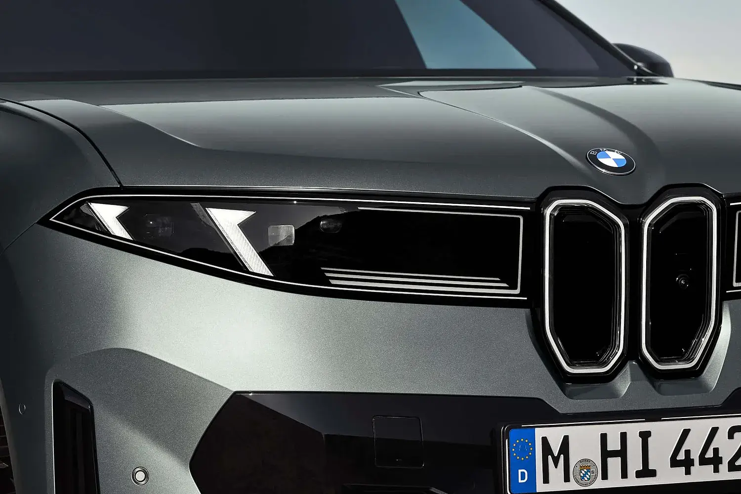 BMW ix4