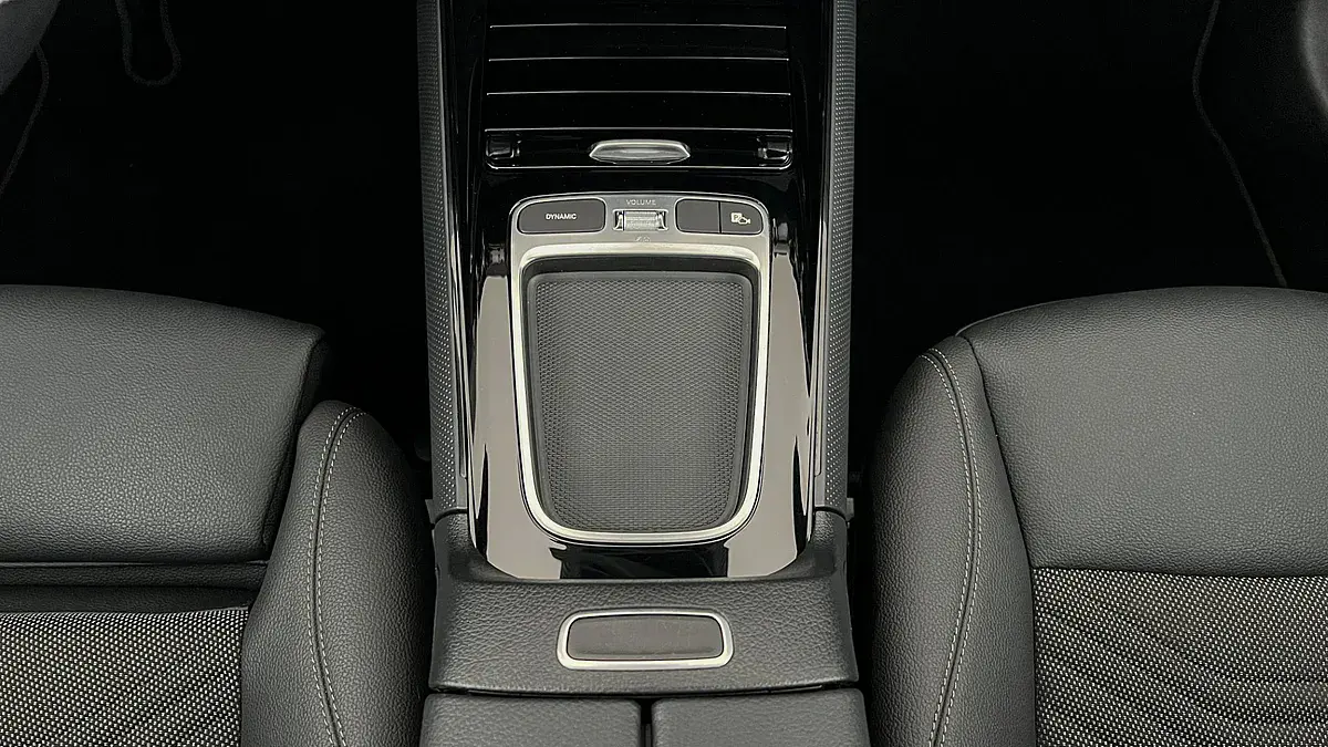 Bild 10 - Mercedes GLA 200d 4MATIC Ö-Edition
