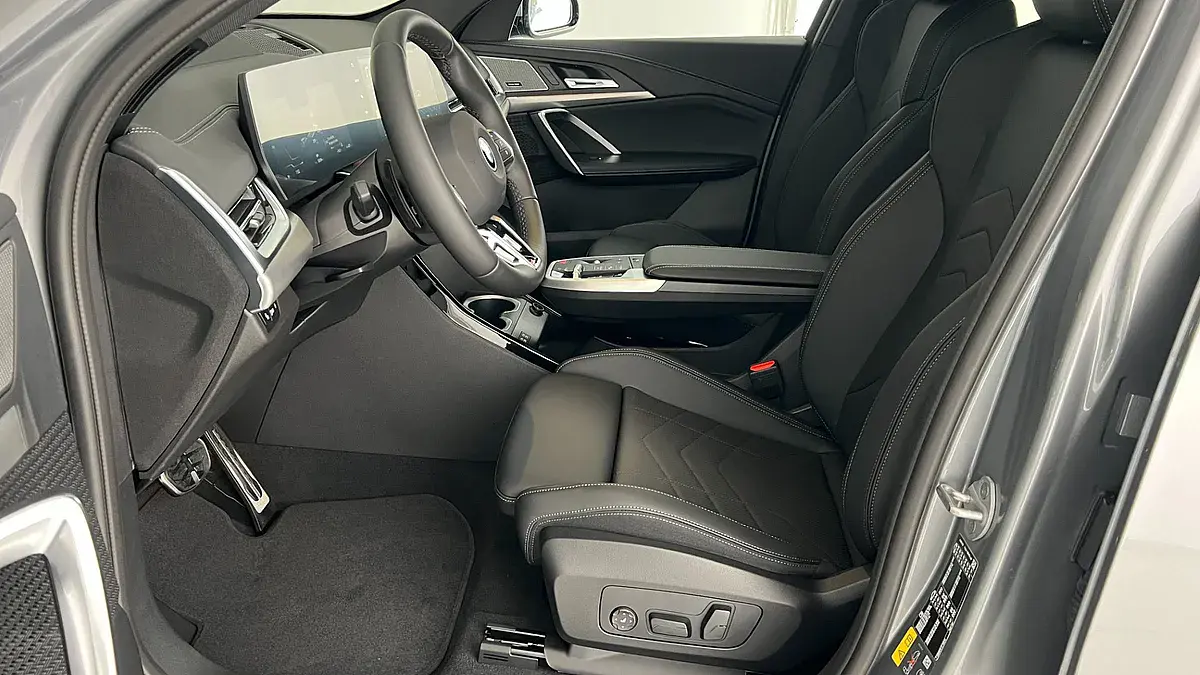 Bild 13 - BMW iX2 eDrive20