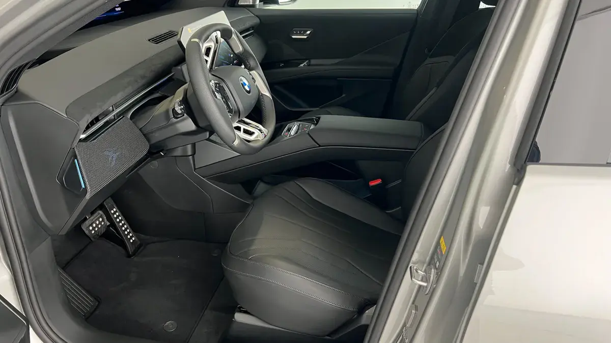 Bild 16 - BMW iX3 50 xDrive