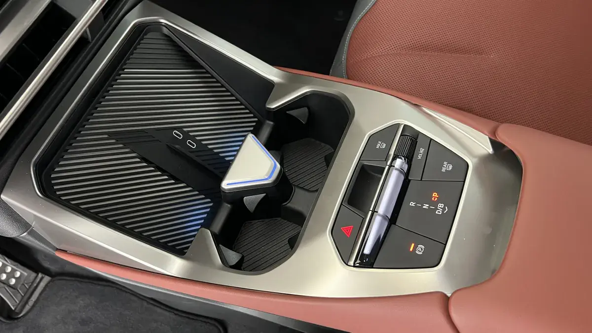 Bild 11 - BMW iX3 50 xDrive