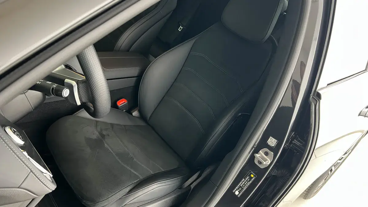 Bild 12 - Mercedes E 300de 4MATIC Ö-Paket