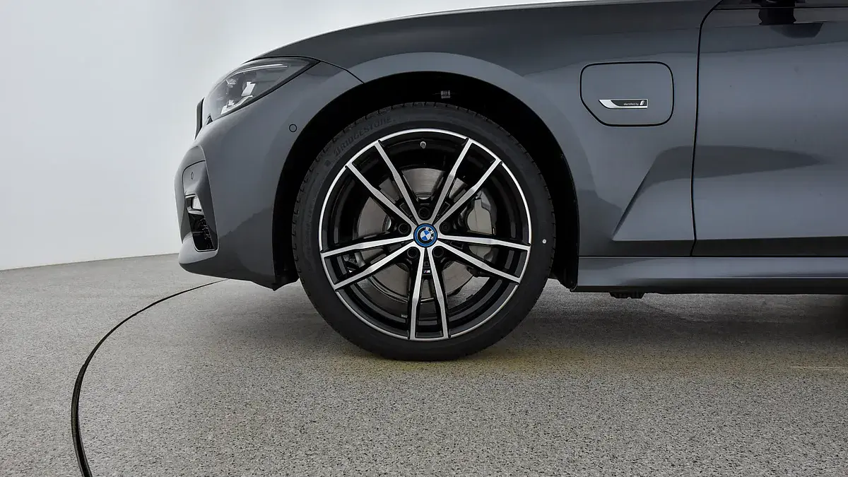 Bild 5 - BMW 330e xDrive