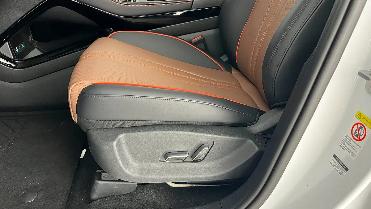 Bild 13 - BYD Seal U DM-i PHEV AWD Design Österreich Pak