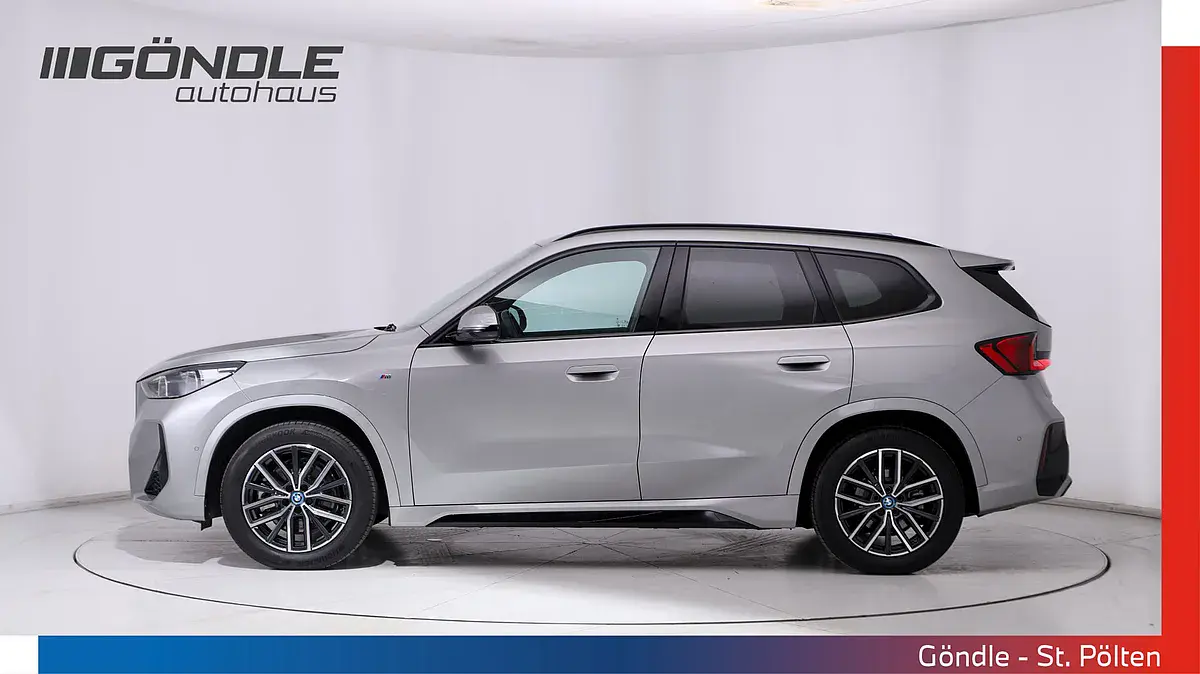 Bild 3 - BMW iX1 xDrive30