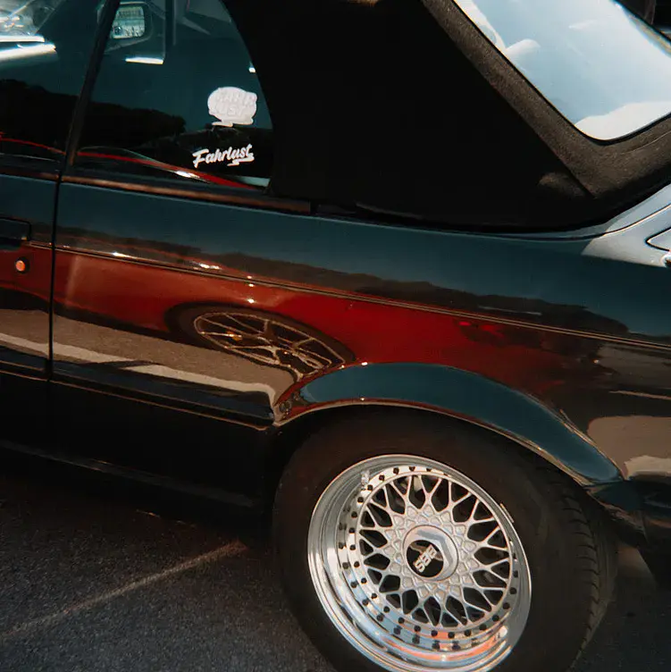 e30