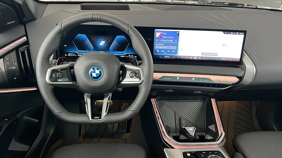 Bild 12 - BMW X3 xDrive30e