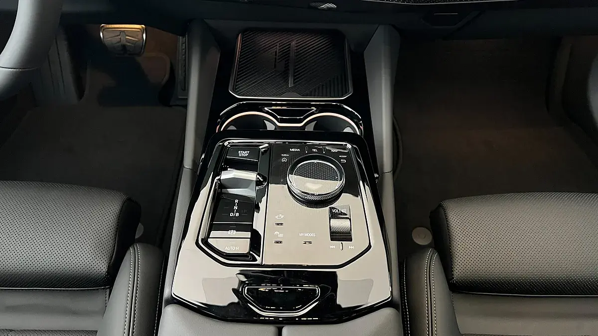 Bild 19 - BMW i5 eDrive40