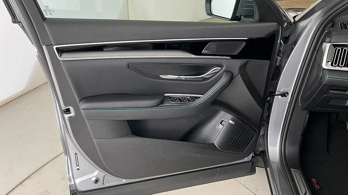 Bild 16 - BYD Seal U DM-i AWD Design