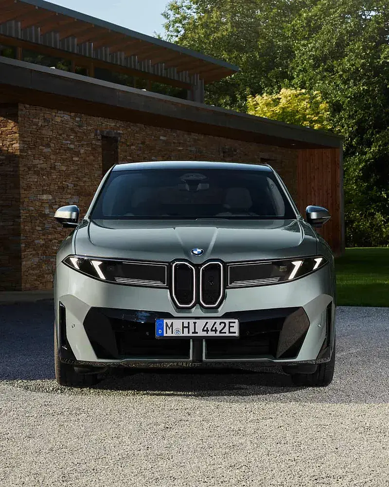 BMW ix4
