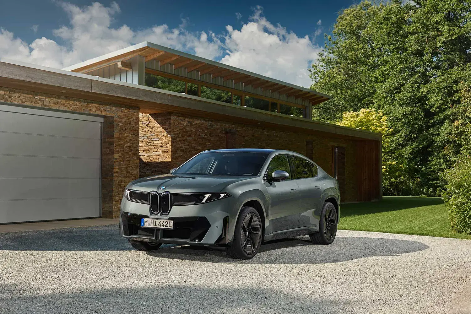 BMW ix4