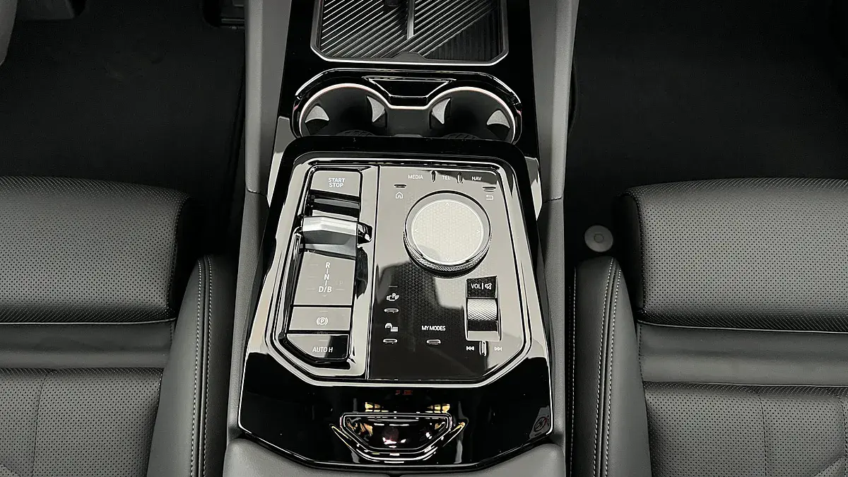 Bild 12 - BMW i5 xDrive40