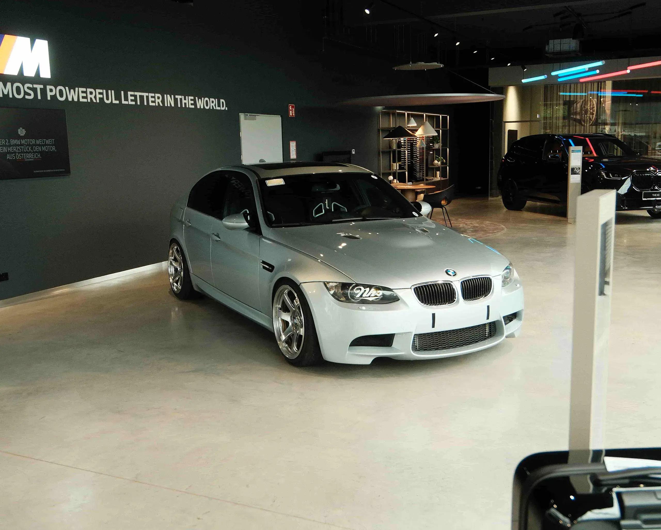 e90 m3 Showroom