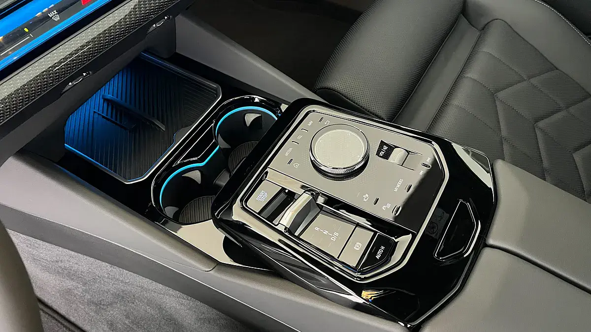 Bild 10 - BMW i5 xDrive40