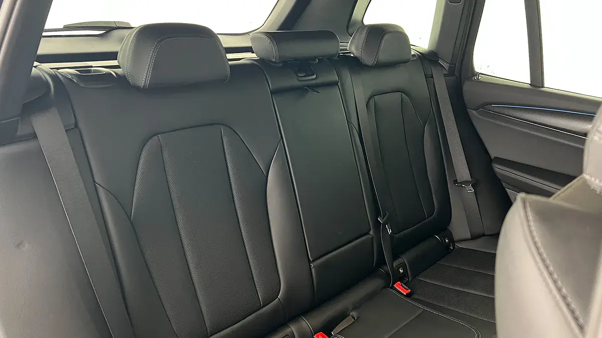 Bild 7 - BMW X3 xDrive30e